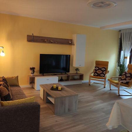 Apartamento Confort II لا سو دي أورغل المظهر الخارجي الصورة